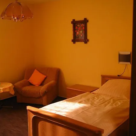 Hotel Hotel & Apartmenthaus Zum Pfingsttor 2*